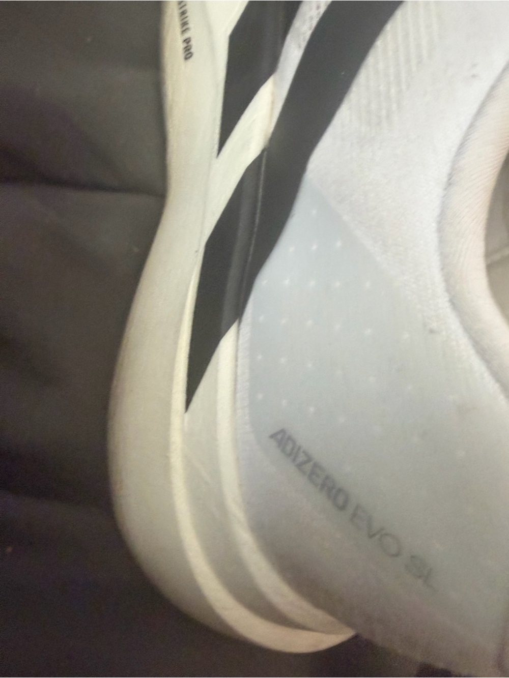 Adidas Adizero Men’s White Black Running Shoes pre owned as isEVO SL Sz 11.5 - Picture 6 of 7